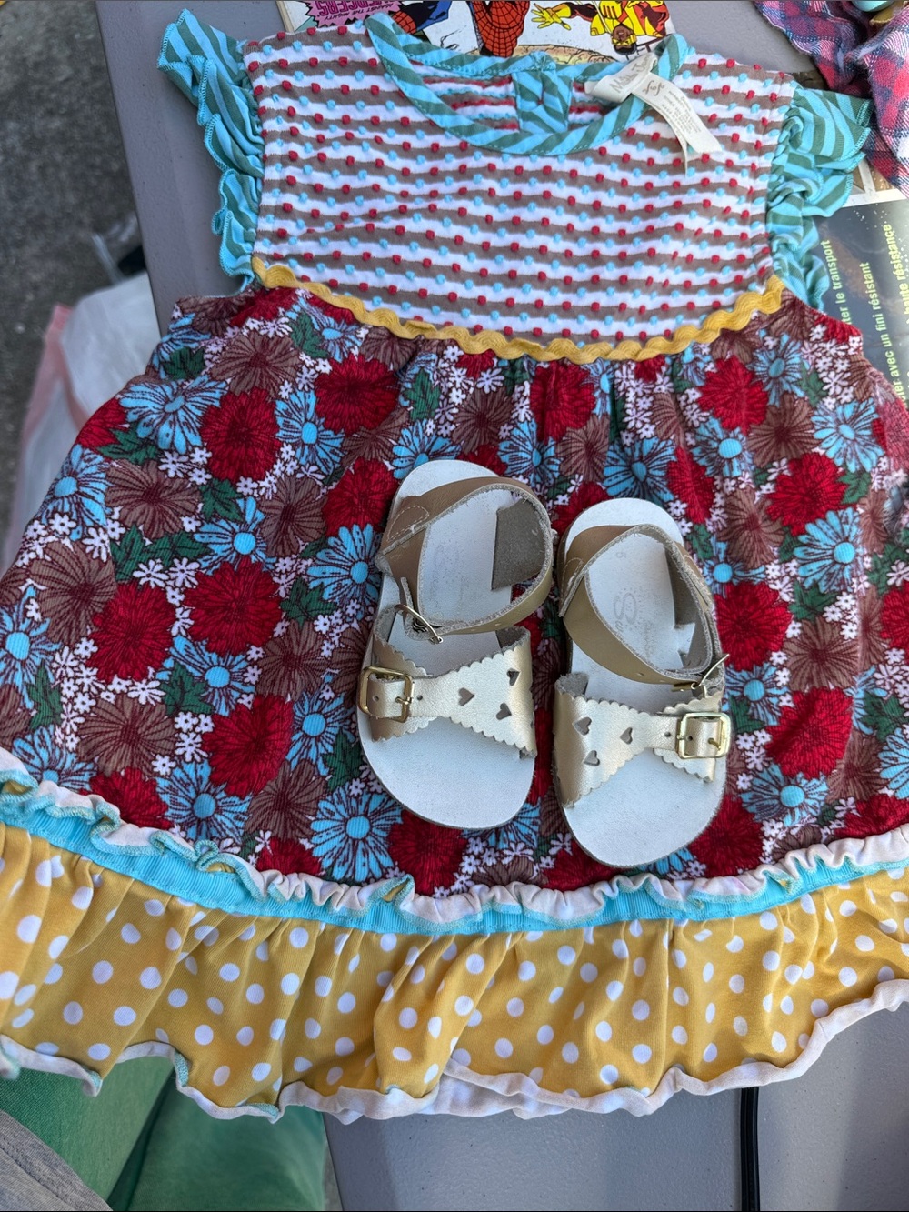 Matilda Jane 6m and gold sandals size 6Toddler Sandals - Classic Buckle Strapst